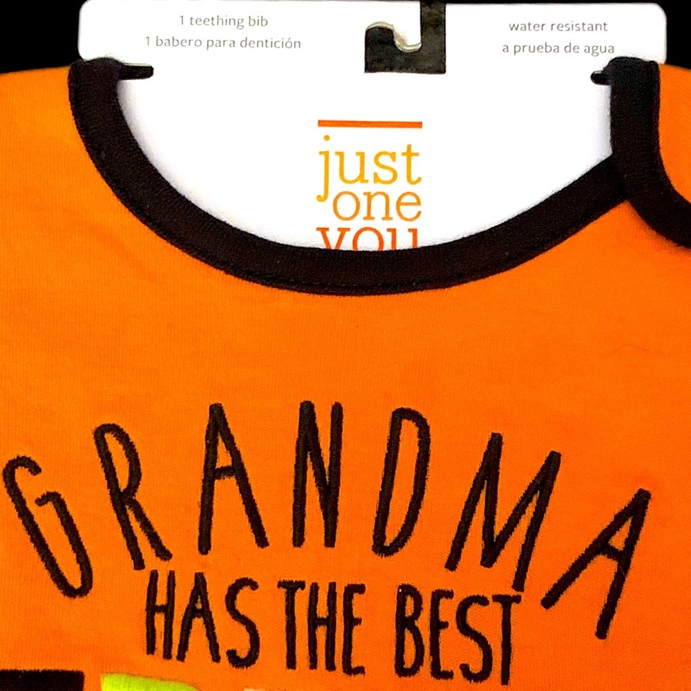 Grandma has the Best Treats Halloween Bib NWT - Picture 6 of 7